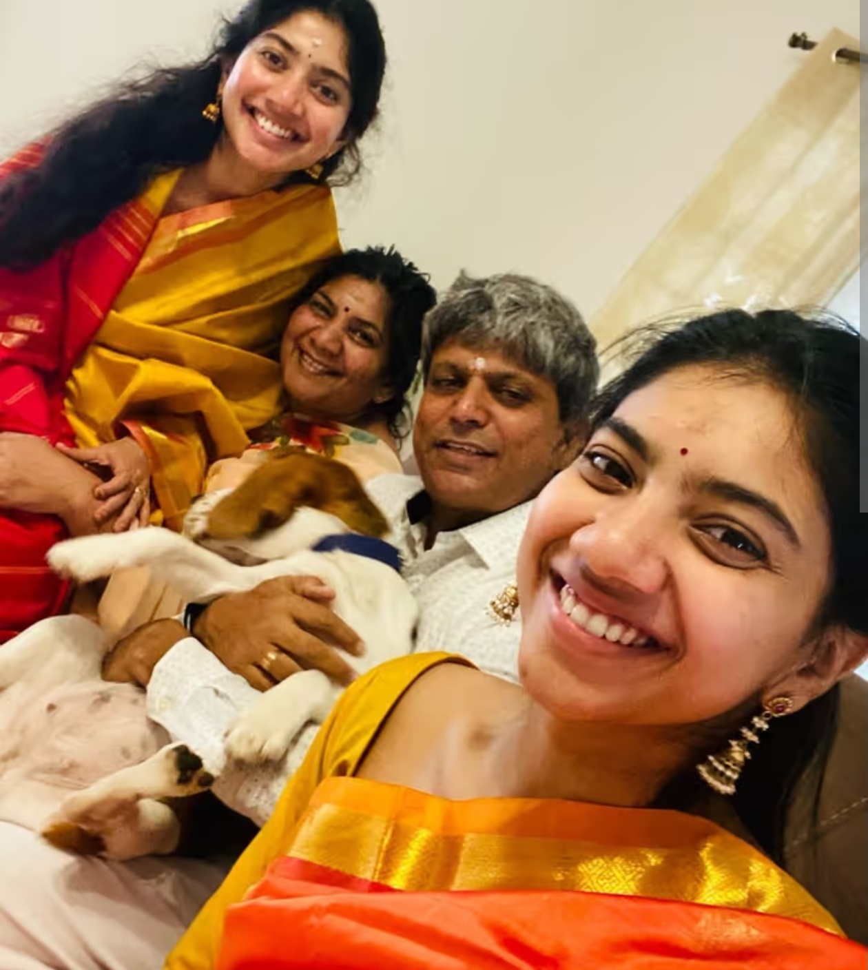 Senthamarai Kannan, family photograph